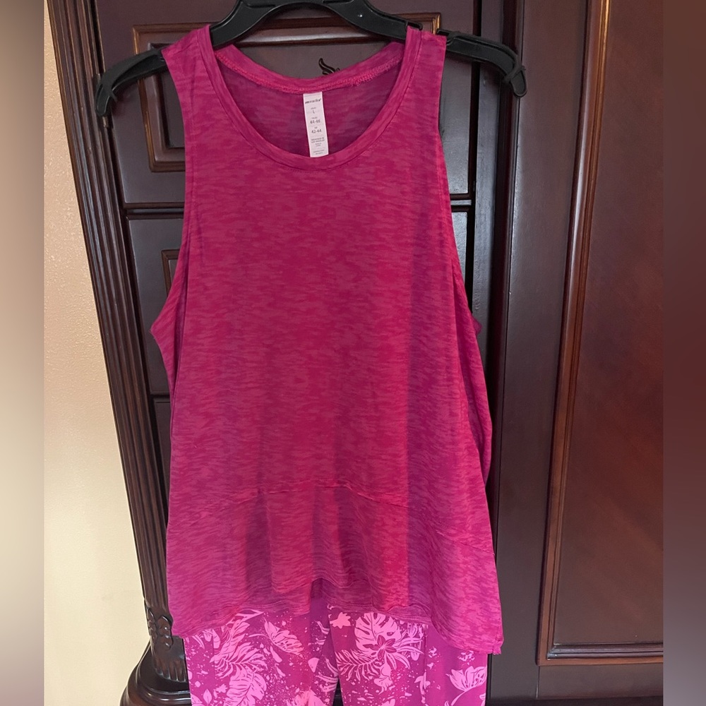 Yoga/Pilates/work out top